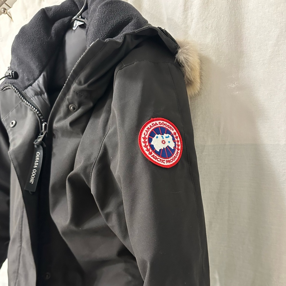 WOMENS CANADA GOOSE